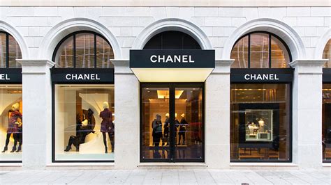 chanel international bv business intelligence|who owns chanel.